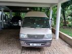 Toyota Grand cabin 2003